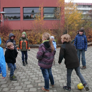 schiriaktion1 Montessori-Schulzentrum Leipzig - Neuigkeiten Grundschule 2012 - Ey Schiri!